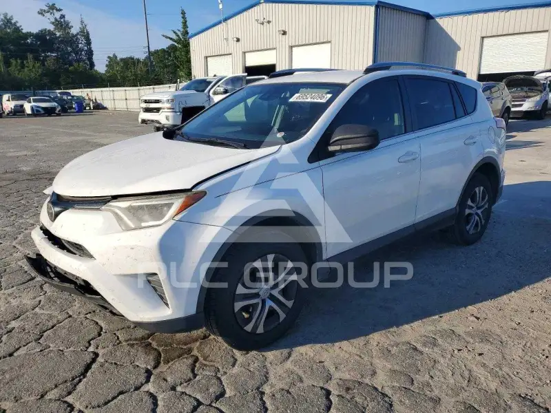2017 Toyota RAV4 фото