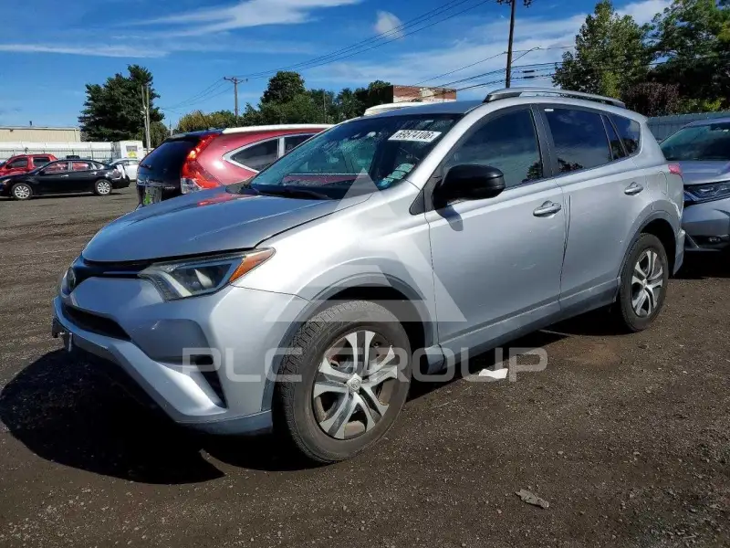 2017 Toyota RAV4 photo