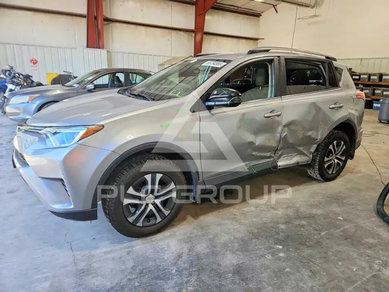 2017 Toyota RAV4 фото