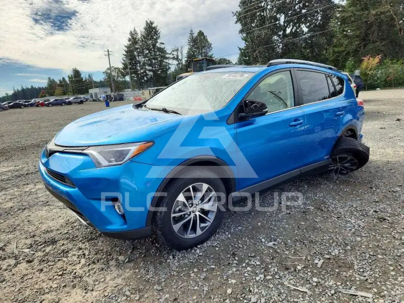 2017 Toyota RAV4 фото