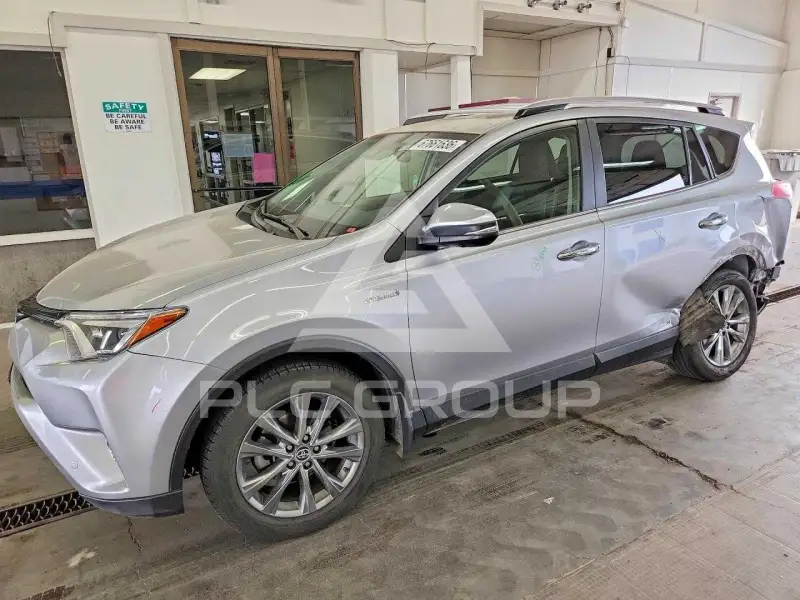 2017 Toyota RAV4 фото