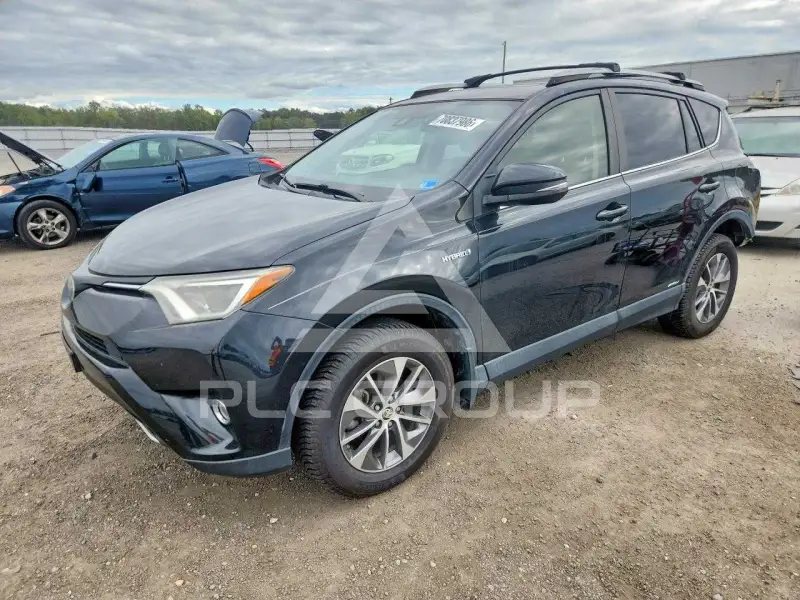 2017 Toyota RAV4 фото