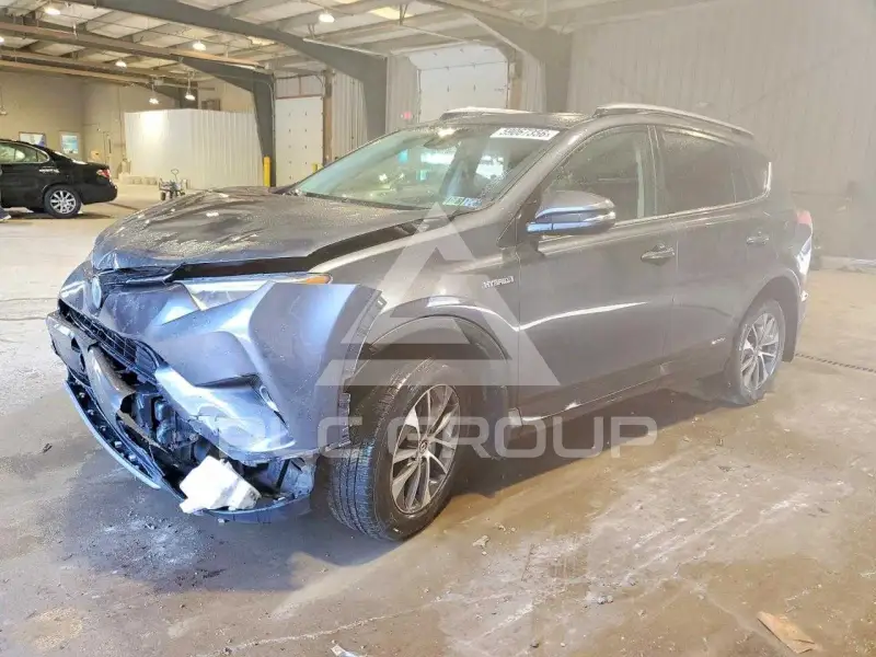2017 Toyota RAV4 фото