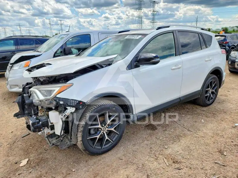 2017 Toyota RAV4 фото