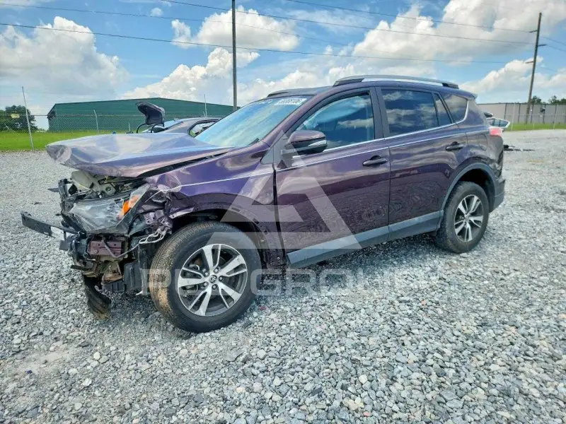 2017 Toyota RAV4 фото