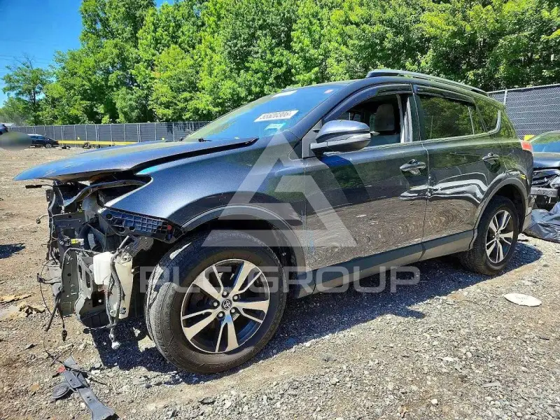 2017 Toyota RAV4 photo