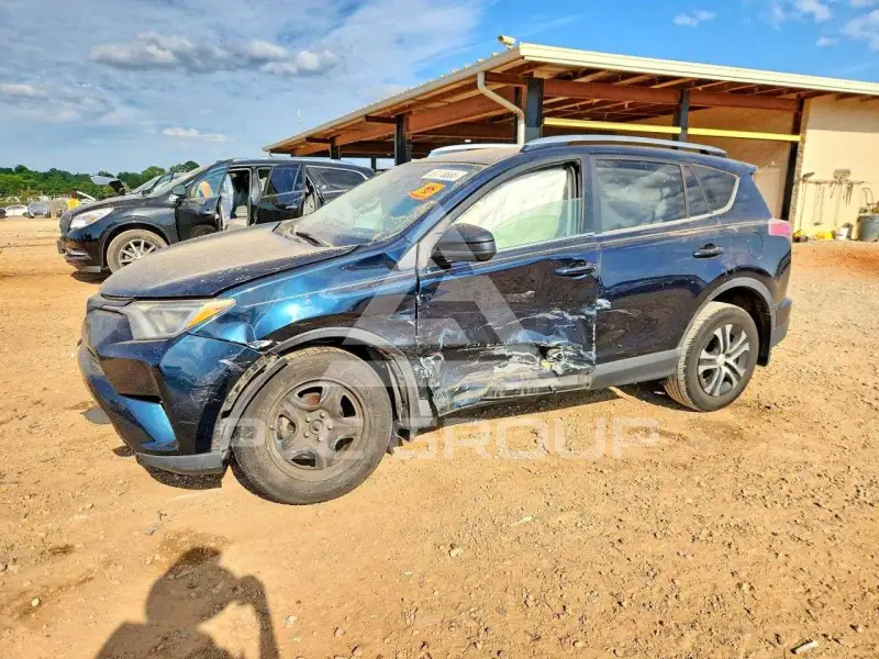 2017 Toyota RAV4 photo