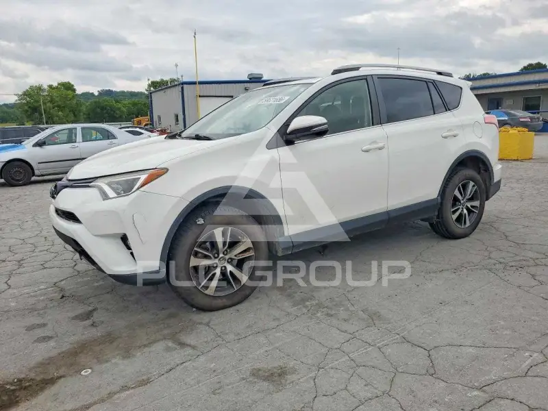 2017 Toyota RAV4 фото