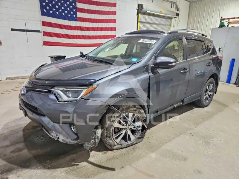 2017 Toyota RAV4 фото