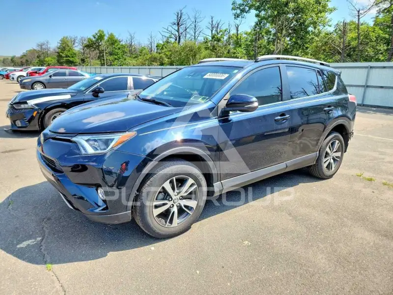 2017 Toyota RAV4 photo