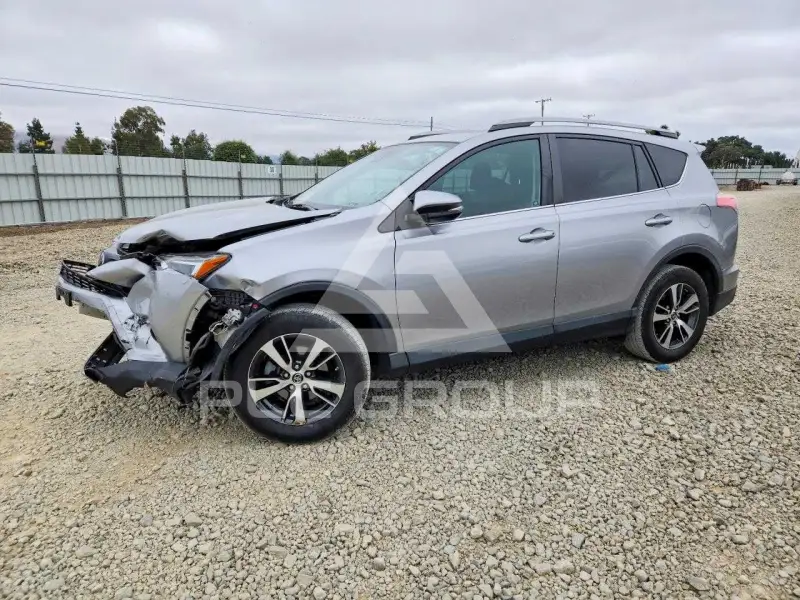 2017 Toyota RAV4 фото