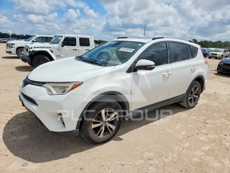 2017 Toyota RAV4 фото