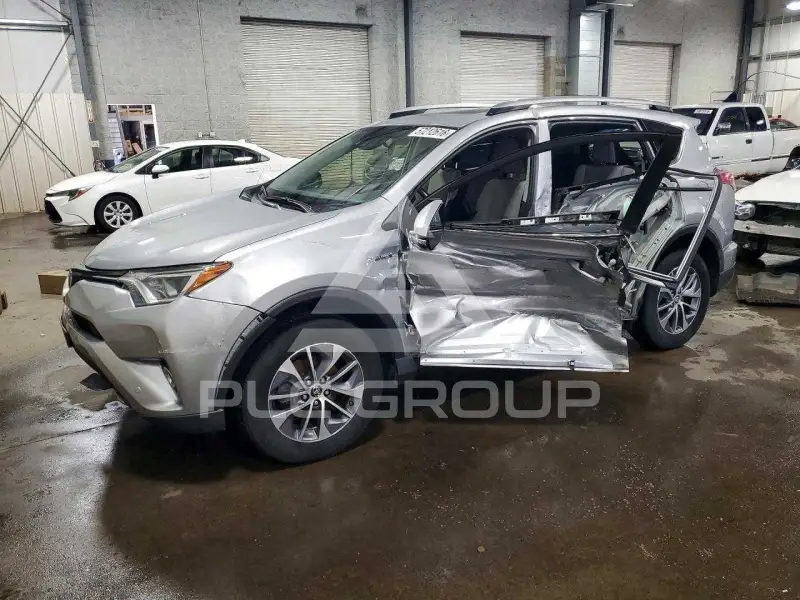2017 Toyota RAV4 фото
