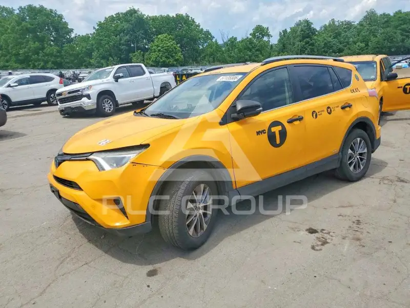 2017 Toyota RAV4 фото