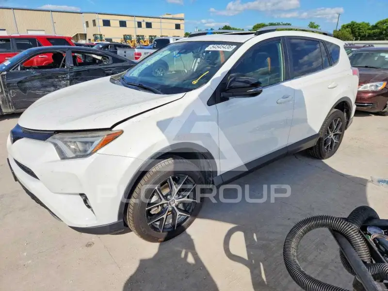 2017 Toyota RAV4 фото