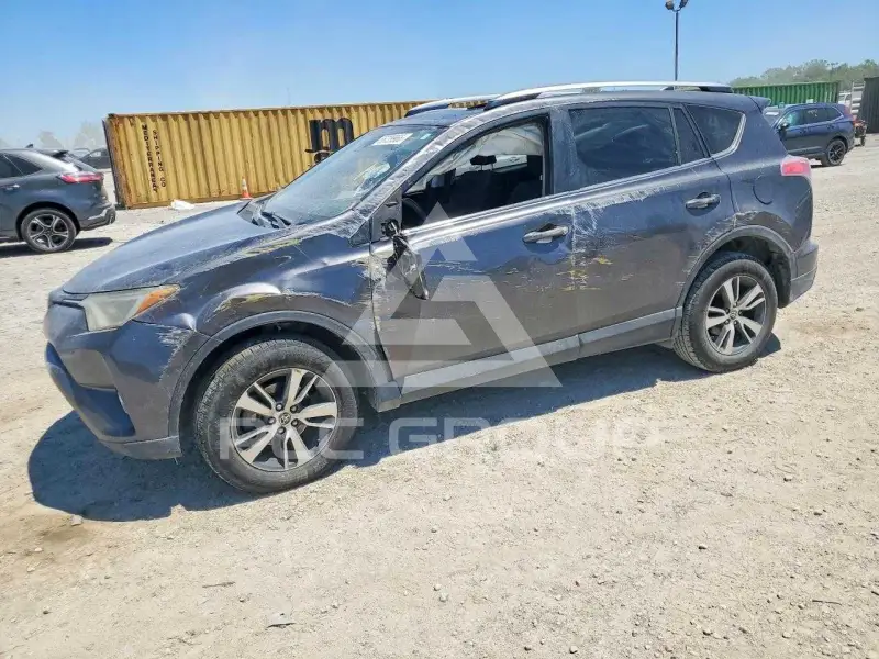 2017 Toyota RAV4 photo
