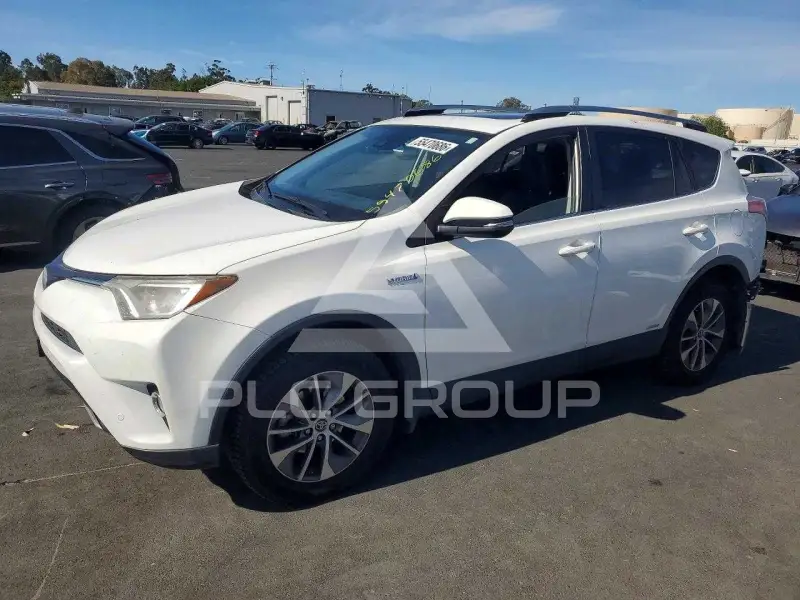 2017 Toyota RAV4 photo