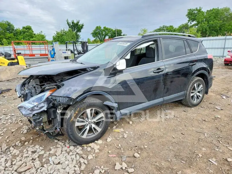 2017 Toyota RAV4 photo
