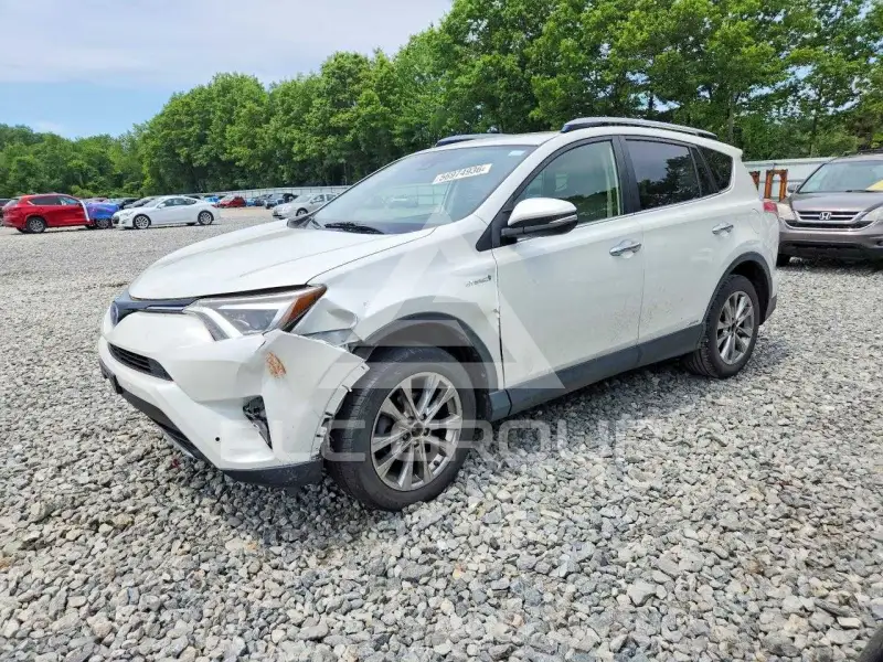 2017 Toyota RAV4 фото