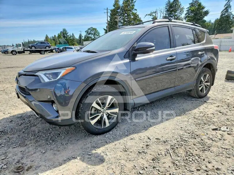 2017 Toyota RAV4 photo