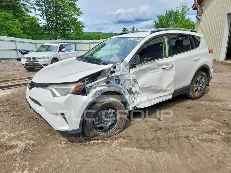 2017 Toyota RAV4 фото
