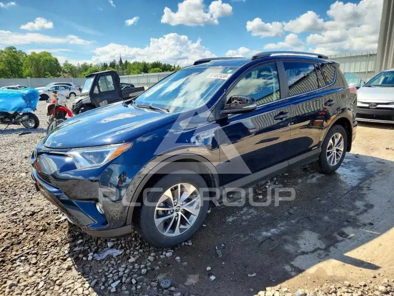 2017 Toyota RAV4 фото