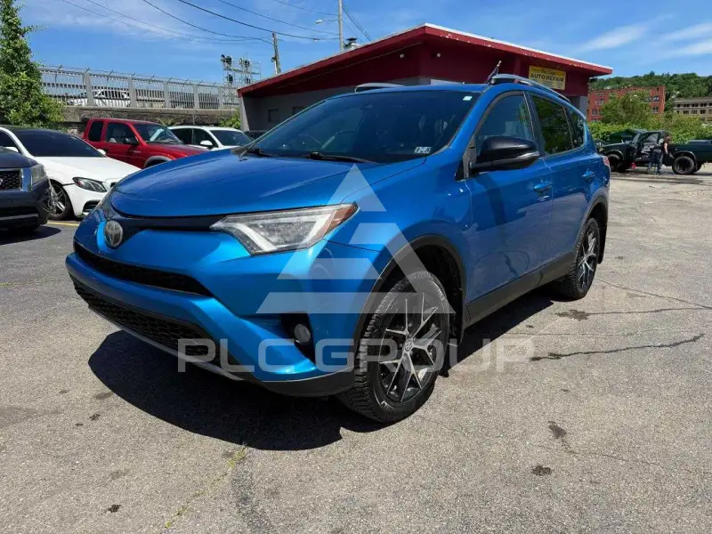 2017 Toyota RAV4 фото