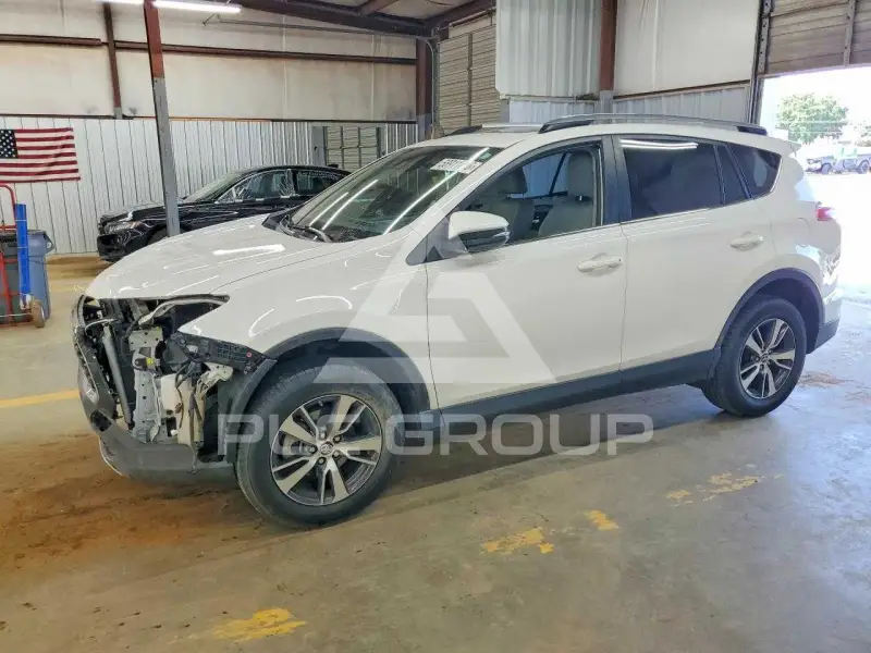 2017 Toyota RAV4 фото