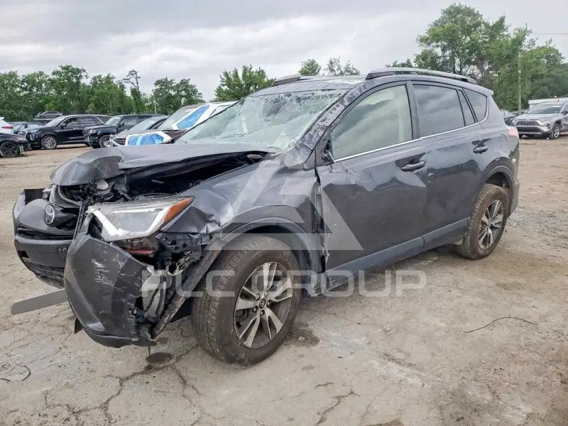 2017 Toyota RAV4 photo
