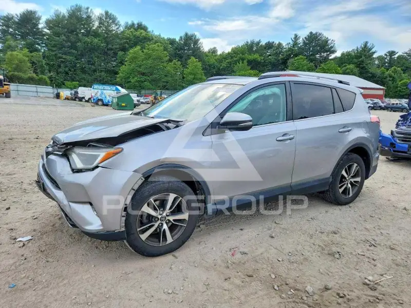 2017 Toyota RAV4 фото