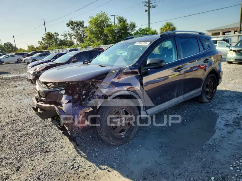 2017 Toyota RAV4 фото