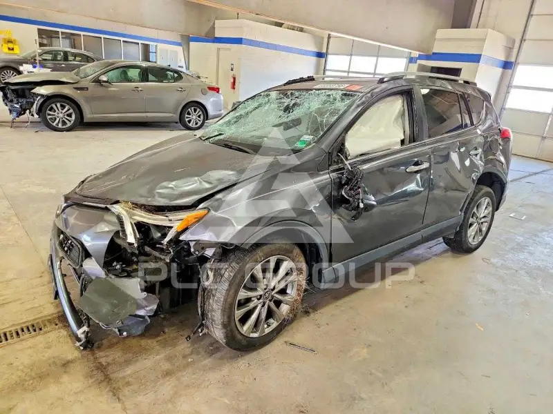 2017 Toyota RAV4 photo