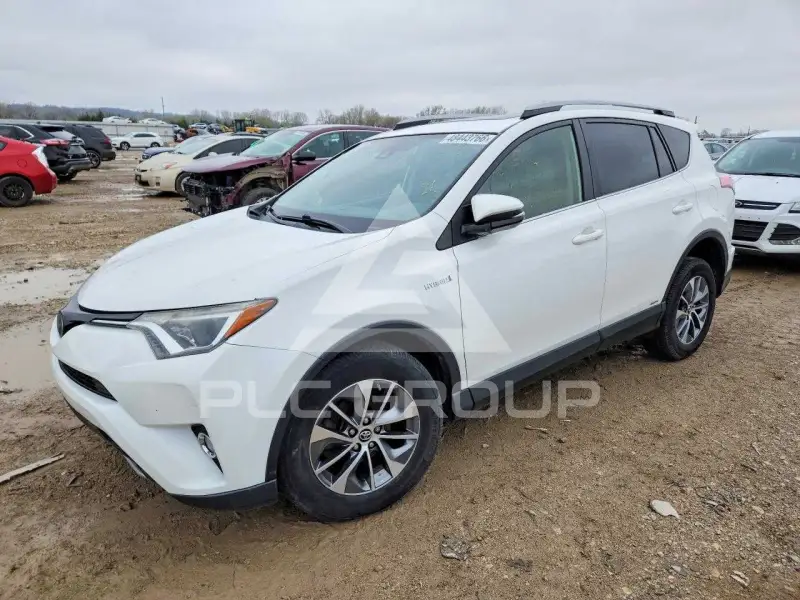 2017 Toyota RAV4 photo