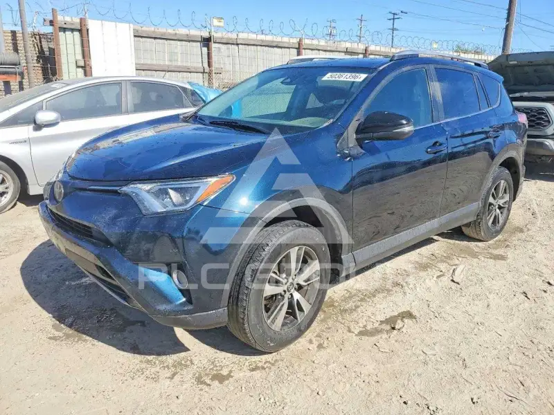 2017 Toyota RAV4 фото