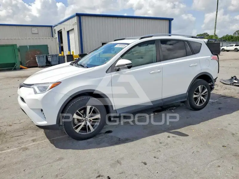 2017 Toyota RAV4 фото