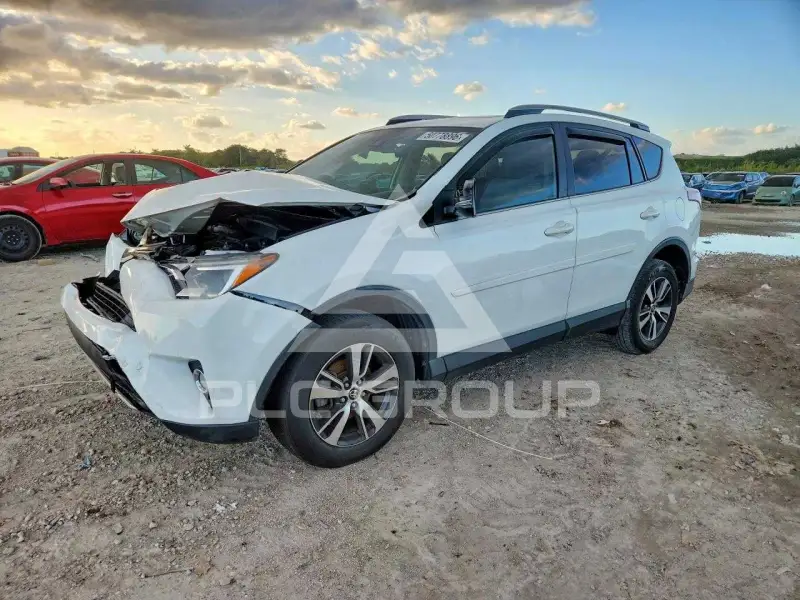 2017 Toyota RAV4 фото