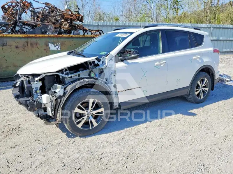 2017 Toyota RAV4 фото