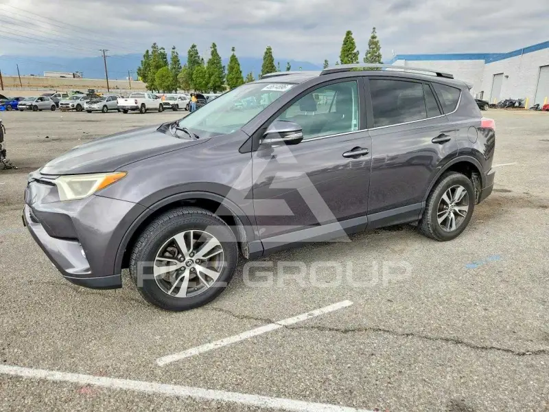 2017 Toyota RAV4 фото