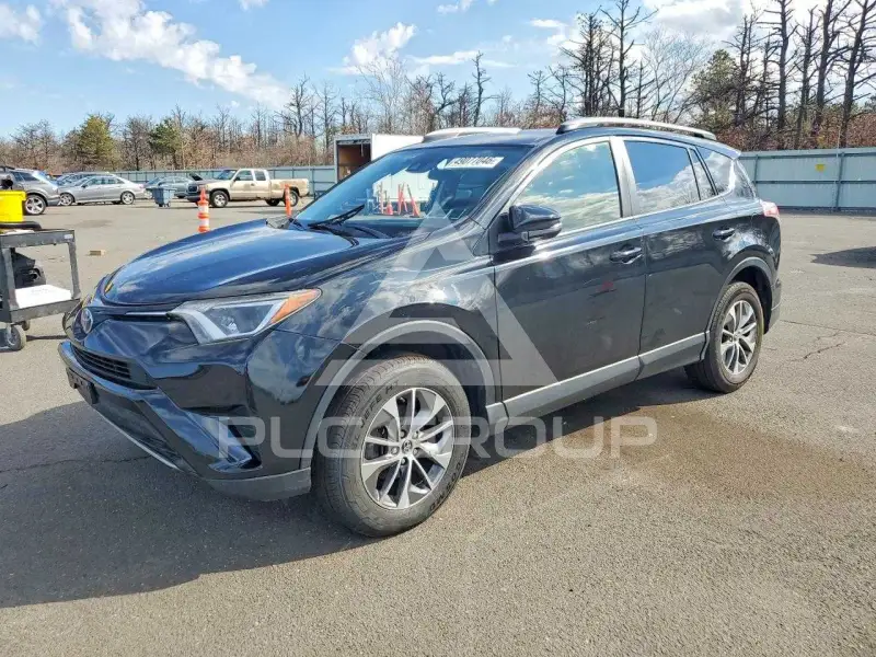 2017 Toyota RAV4 фото
