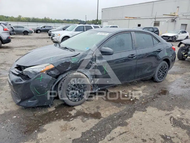 2017 Toyota COROLLA фото
