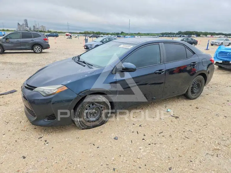 2017 Toyota COROLLA фото