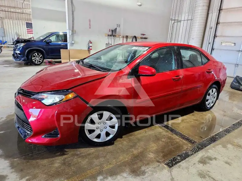 2017 Toyota COROLLA фото