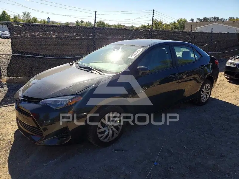 2017 Toyota COROLLA фото
