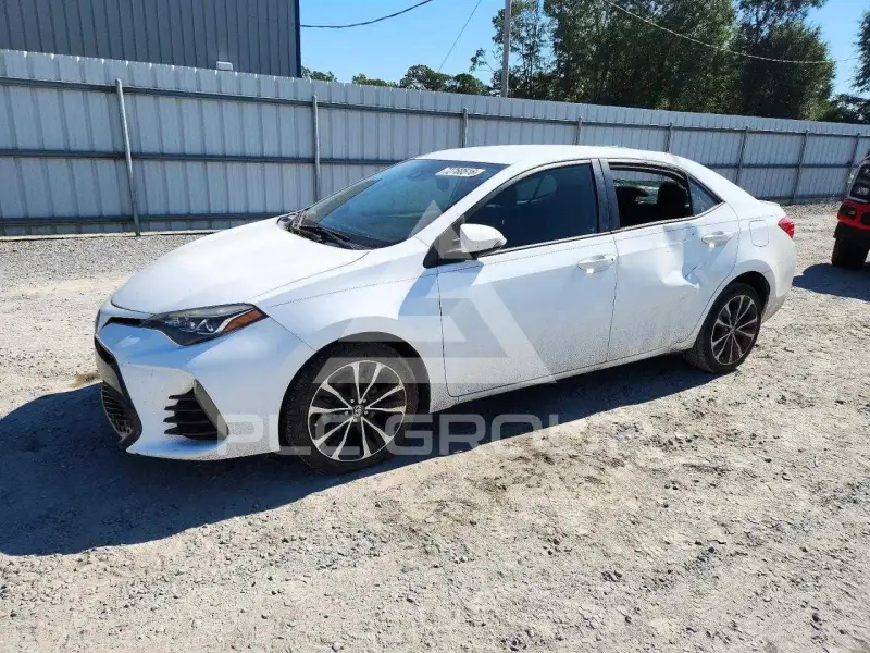 2017 Toyota COROLLA фото