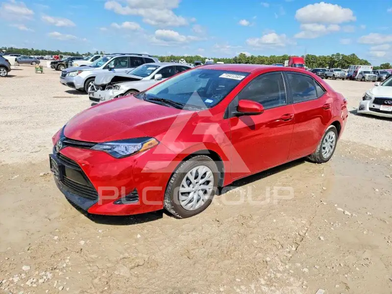 2017 Toyota COROLLA фото