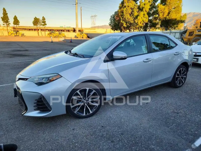 2017 Toyota COROLLA фото