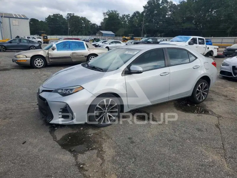 2017 Toyota COROLLA фото