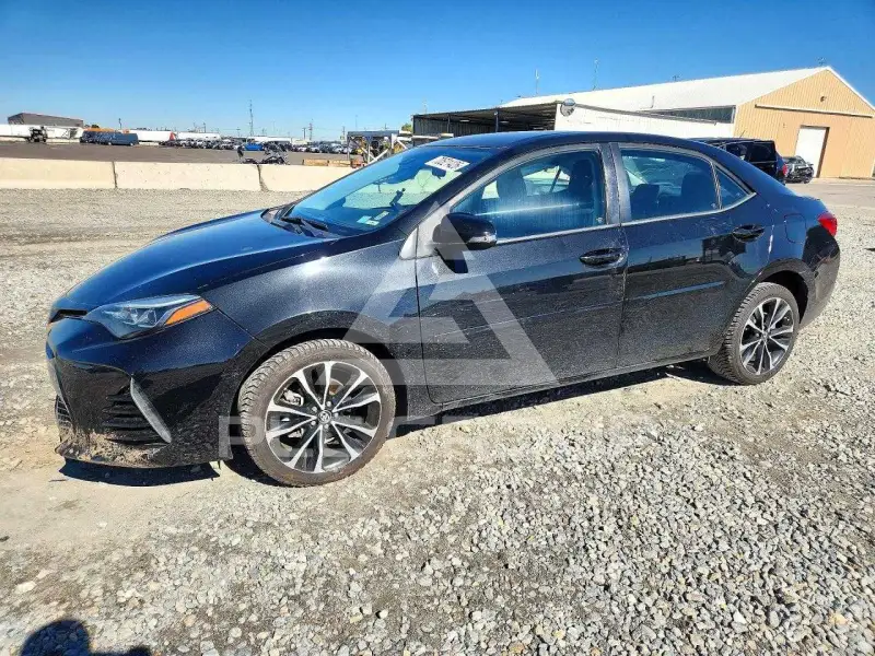 2017 Toyota COROLLA фото