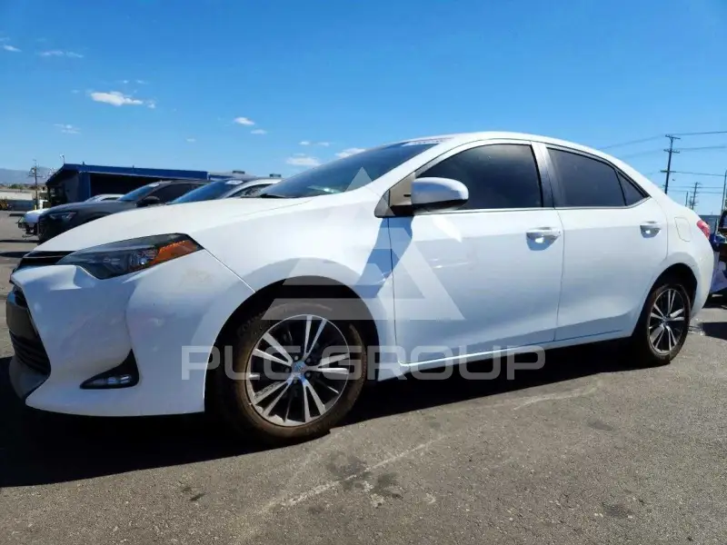 2017 Toyota COROLLA фото
