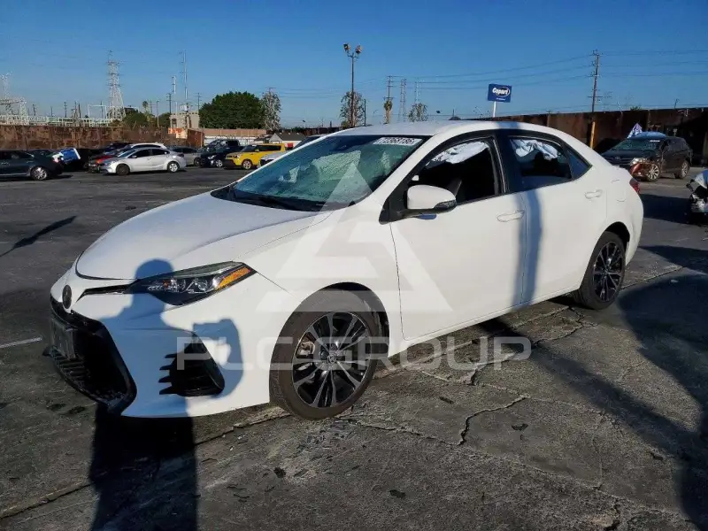 2017 Toyota COROLLA фото